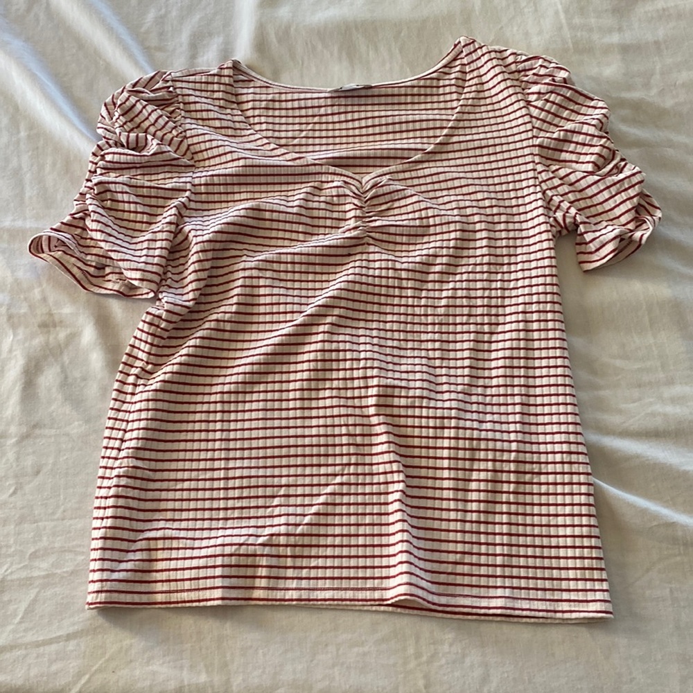 Loft Outlet top size large